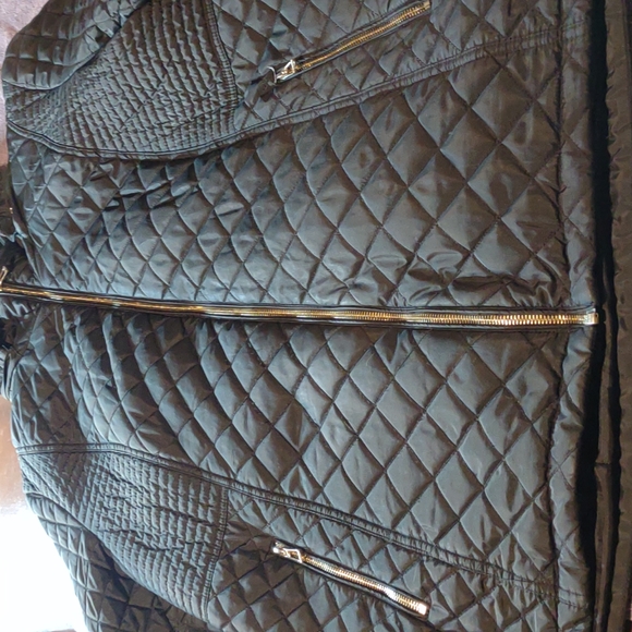 NEW Calvin Klein Women's Hooded Chevron Quilted Packable Down Jacket 3X - Picture 3 of 9